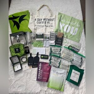 SO MANY ItWorks Biz Accessories